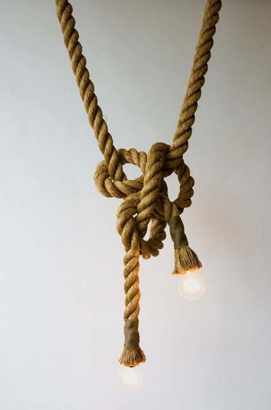 http://www.dezignlover.com/fr/suspension-design/1413-suspension-design-manila-rope.html 